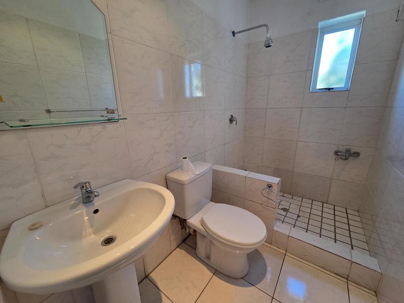 To Let 1 Bedroom Property for Rent in Walmer Estate Western Cape